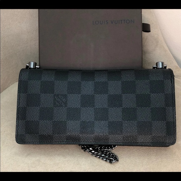Louis Vuitton Handbags - Authentic Louis Vuitton wallet